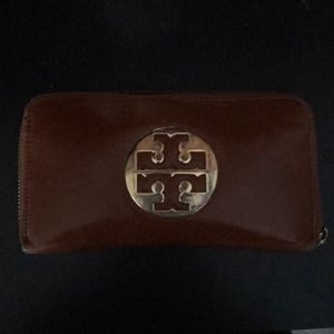 Tory Burch wallet
